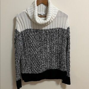 Two by Vince Camuto Chunky Sweater XS Black White Color block Cowl Neck Pullover